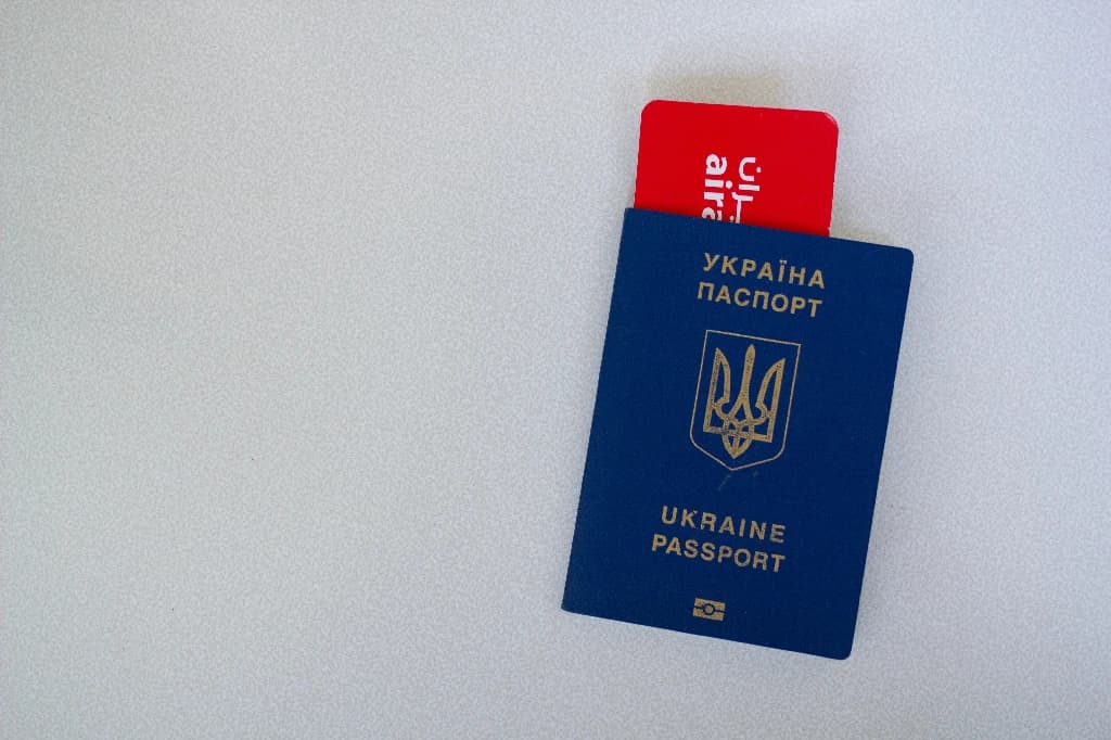 Gia hạn visa khi đang ở nước ngoài: được không?