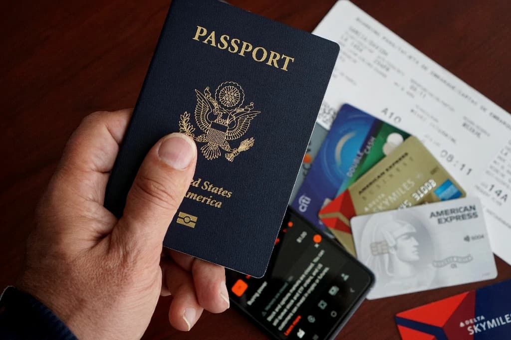 Hồ sơ xin visa cho người đi nước ngoài lần đầu