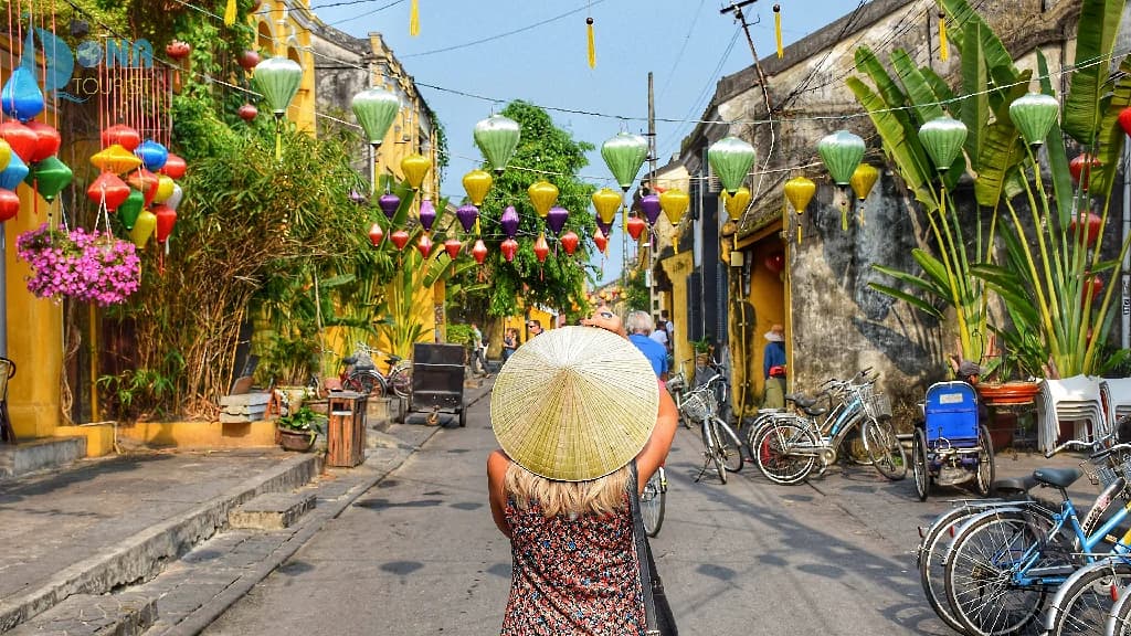 10 điểm đến nước ngoài rẻ hơn du lịch trong nước