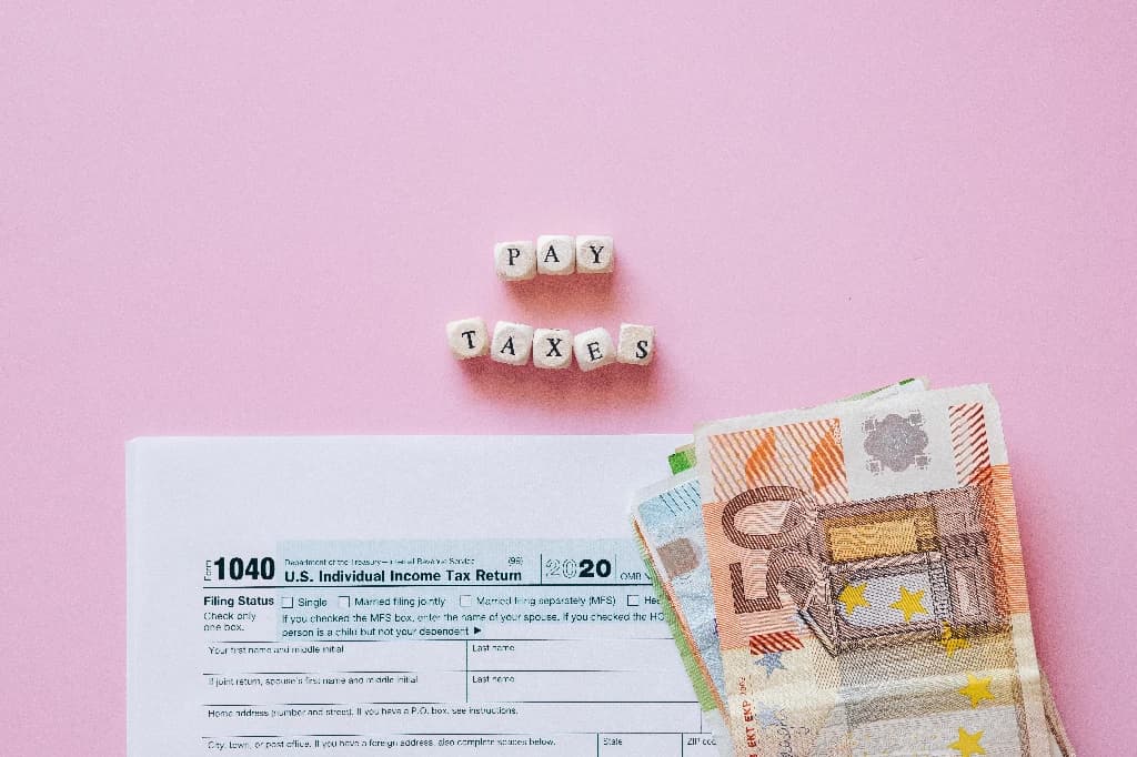 Hoàn thuế (tax refund) khi mua sắm ở nước ngoài